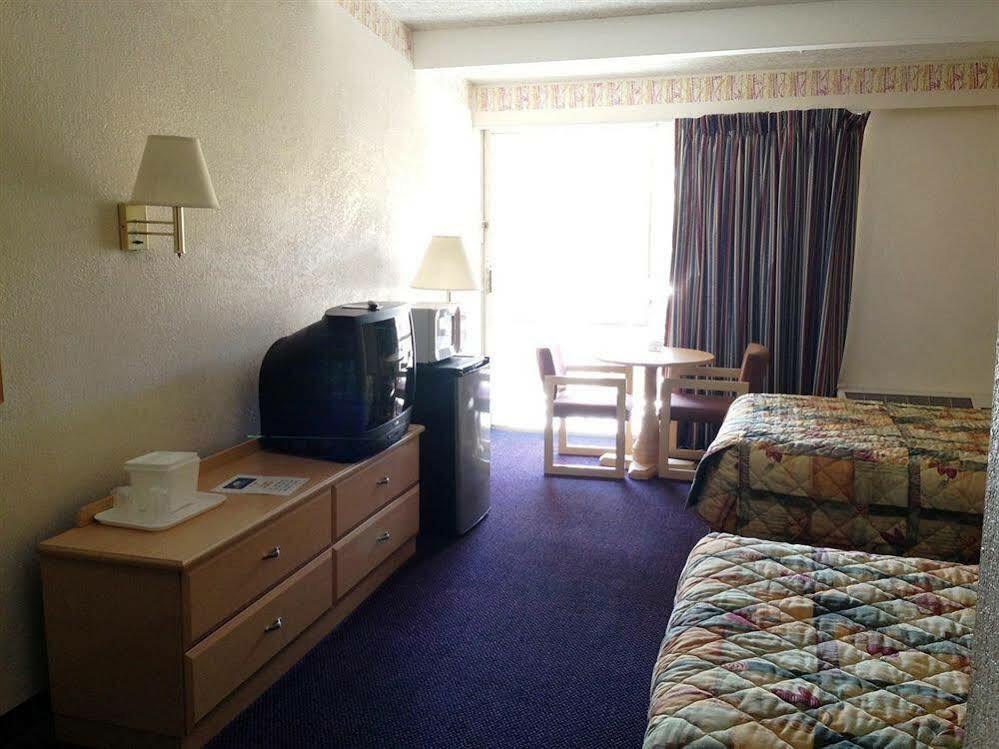 Americas Best Value Inn Сарасота Экстерьер фото